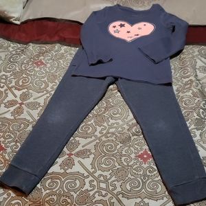 Girl's long sleeve top and sweat pants/Cat & Jack